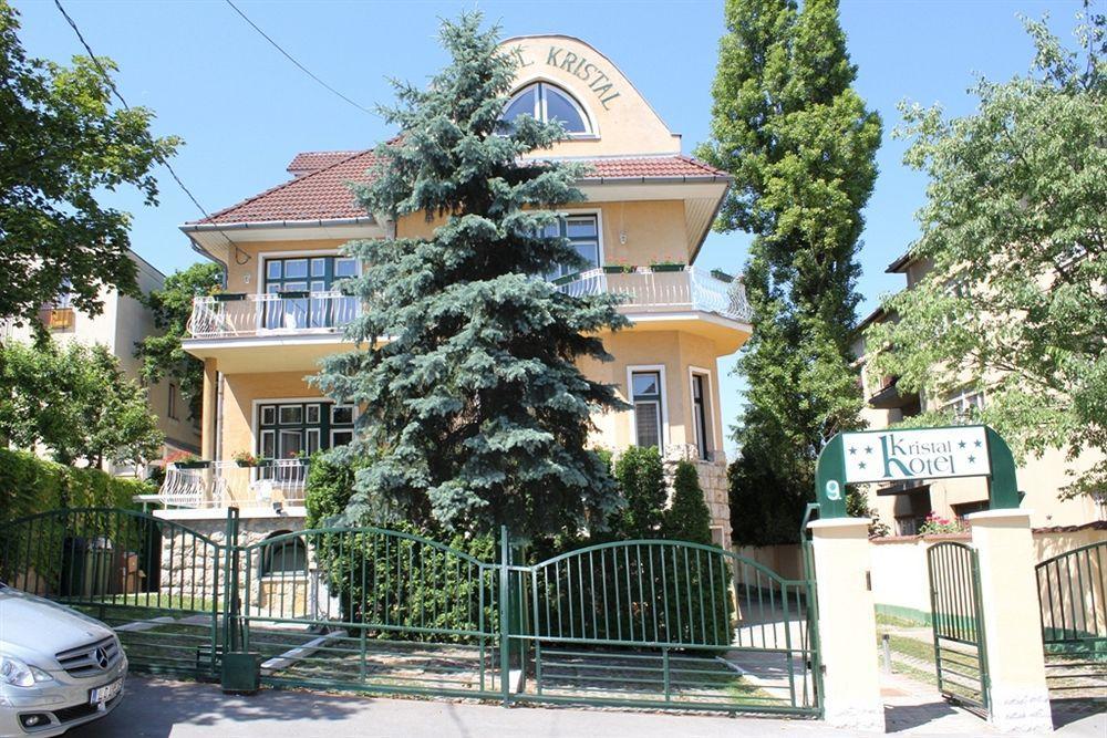 Villa Hotel Kristal Budapest Luaran gambar
