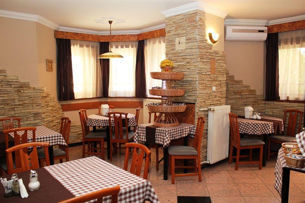 Villa Hotel Kristal Budapest Luaran gambar