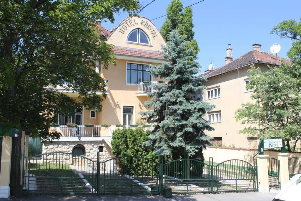 Villa Hotel Kristal Budapest Luaran gambar